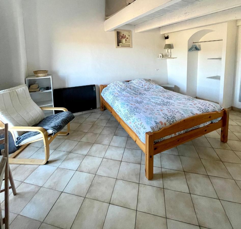 Le Petit Chalus Apartment Forcalquier Exterior photo